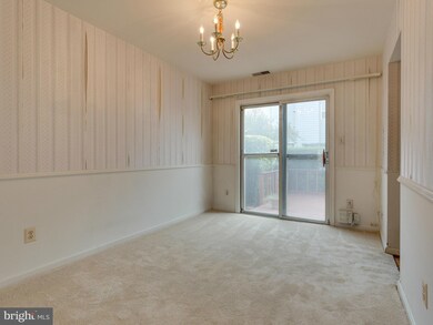 6011 Sweet Dale Ct, Springfield, VA 22152 - photo 5