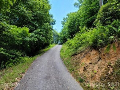 000 Arrowhead Ln unit 14, Burnsville, NC 28714 - photo 2