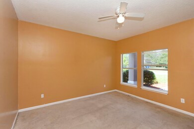 11537 Tori Ln, Jacksonville, FL 32218 - photo 2