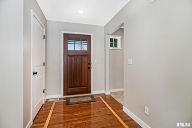 5732 Appleton Rd, Bettendorf, IA 52722 - photo 3