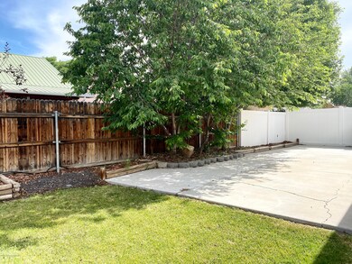 1007 Valley View Dr, Bloomfield, NM 87413 - photo 3