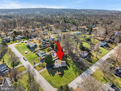 43 N Forge Manor Dr, Phoenixville, PA 19460 - photo 2