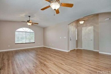 18146 Deer Park Ln, Victorville, CA 92395 - photo 3