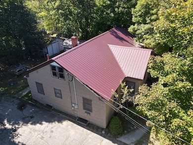 26 Pleasant St, Millinocket, ME 04462 - photo 3