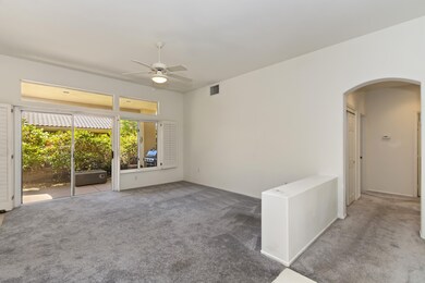 006_Living Room