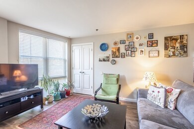 113 Sumner St unit 11, Boston, MA 02128 - photo 4