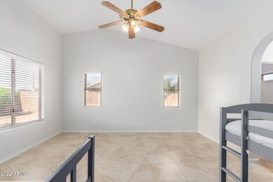 766 W Oxford Ln, Gilbert, AZ 85233 - photo 5