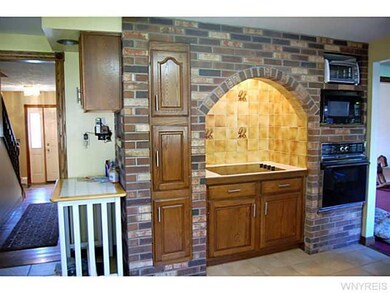 878 Ohio St, North Tonawanda, NY 14120 - photo 6