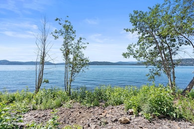 Inside-Spokane-Headlands Dr-5 (2)