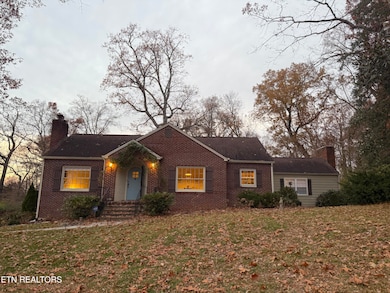 5111 E Sunset Rd, Knoxville, TN 37914 - photo 3