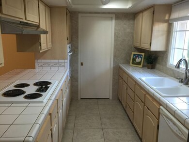 1642 E Laguna Dr, Tempe, AZ 85282 - photo 3