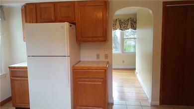 3267 W 32nd St, Erie, PA 16506 - photo 3