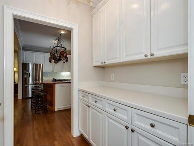 2nd Butler's Pantry (located off DR)