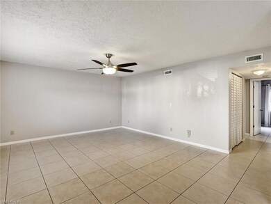 4621 Bayshore Dr unit Q1, Naples, FL 34112 - photo 6