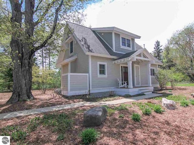 229 E Main St unit 3, Lowell, MI 49331 - photo 2