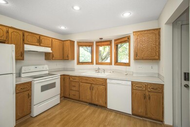 9811 Juniper St NW, Coon Rapids, MN 55433 - photo 3