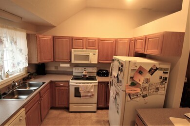 45 Bog Rd unit E2, Concord, NH 03303 - photo 2