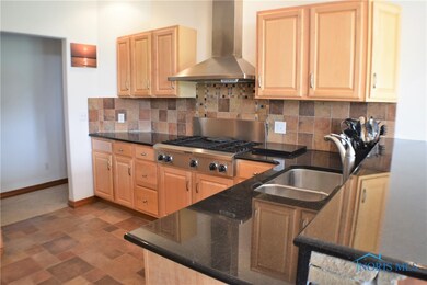 19079 W Orchard Dr, Elmore, OH 43416 - photo 4