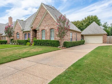 2809 Mesa Ct, Hurst, TX 76054 - photo 2