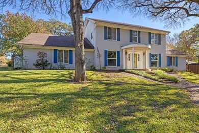 817 Sylvan Dr, Fort Worth, TX 76120 - photo 4