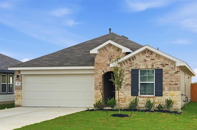 331 Mustang Lake Cir, Niederwald, TX 78640 - photo 4