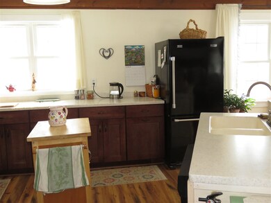 22 W Main St, Newton, NH 03858 - photo 6