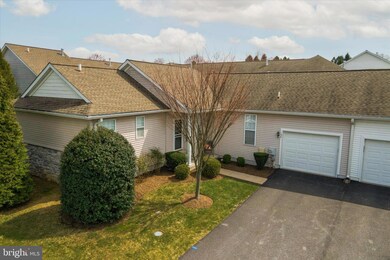 154 W Matthew Wood Way, Glen Mills, PA 19342 - photo 2