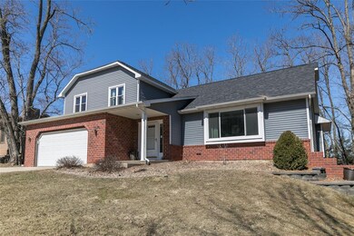 5034 Broadview Dr SE, Cedar Rapids, IA 52403 - photo 2