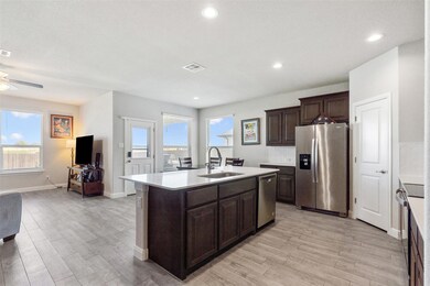 556 Smart Strike Trail, Granbury, TX 76049 - photo 5