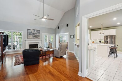 Living Room/Kitchen
