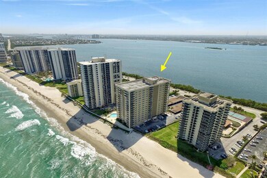 5440 N Ocean Dr PH305 Riviera-large-034-