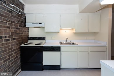 5370 Smooth Meadow Way unit 24, Columbia, MD 21044 - photo 6