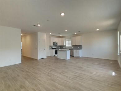 315 Paso Fino Dr, Alvin, TX 77511 - photo 3