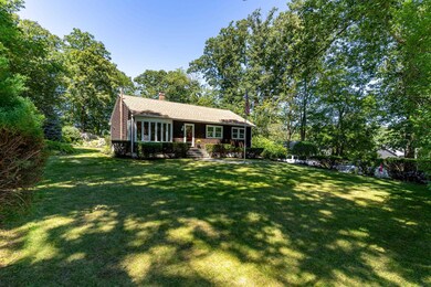 1062 Banfield Rd, Portsmouth, NH 03801 - photo 2