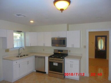 all new kitchen with ss appliances including gas r