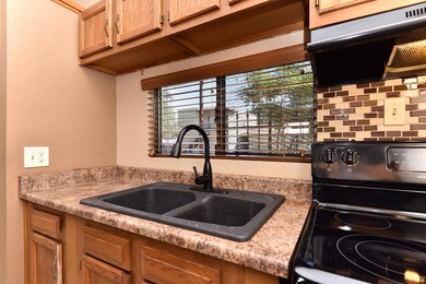 9615 N 16th St unit 1, Phoenix, AZ 85020 - photo 5