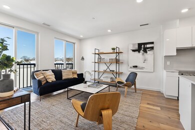 97 Elmwood St unit 306, Cambridge, MA 02140 - photo 4