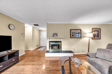 81 Hollister Way N, Glastonbury, CT 06033 - photo 7