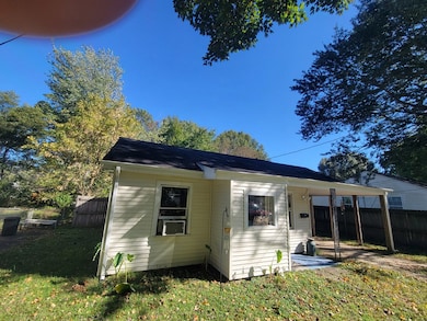 213 Jean St, Paris, TN 38242 - photo 2