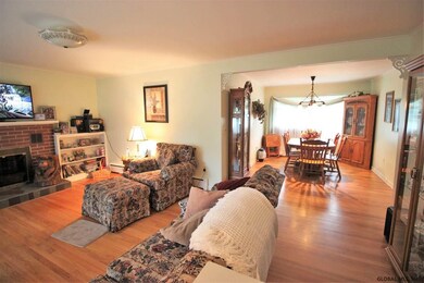 40 Jennifer Rd, Schenectady, NY 12302 - photo 3