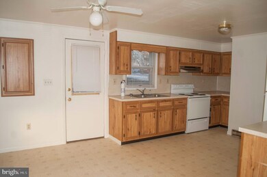 118 Third St, Shenandoah Junction, WV 25442 - photo 4