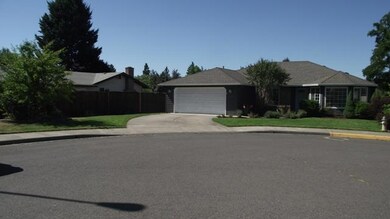 3061 Pineview Ct, Medford, OR 97504 - photo 2