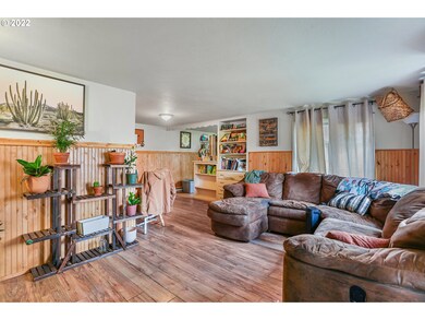 2423 12th Ave, Forest Grove, OR 97116 - photo 4