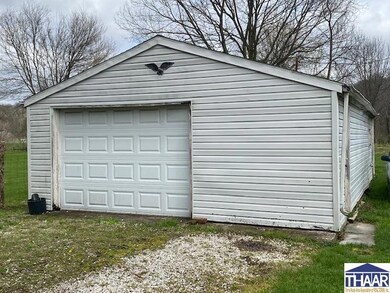 2122 Rattlesnake Rd, Spencer, IN 47460 - photo 3