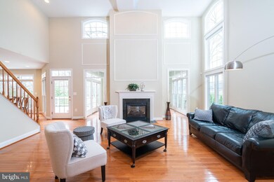 43427 Mountcastle Dr, Chantilly, VA 20152 - photo 3