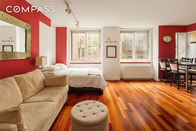 206 E 95th St unit 4B, New York, NY 10128 - photo 2
