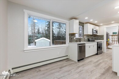 06-Upstairs Dining Area-DW-3313-Edit