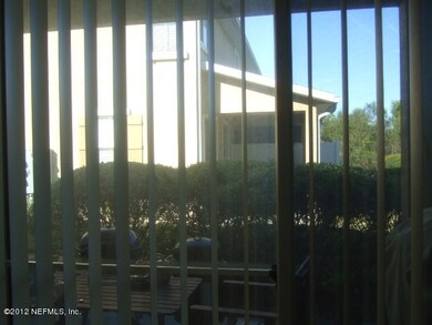 8861 Inlet Bluff Dr, Jacksonville, FL 32216 - photo 3