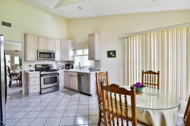 306 Devon St Manchester-large-005-22-1F8