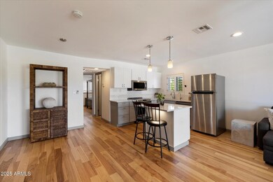 Kitchen/Dining